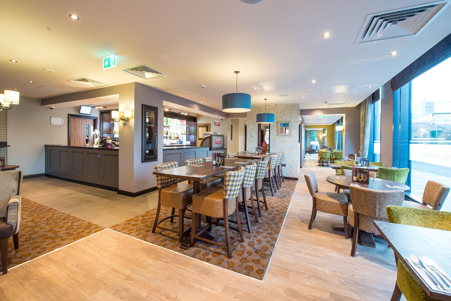 Premier Inn Maidenhead Town Centre Экстерьер фото